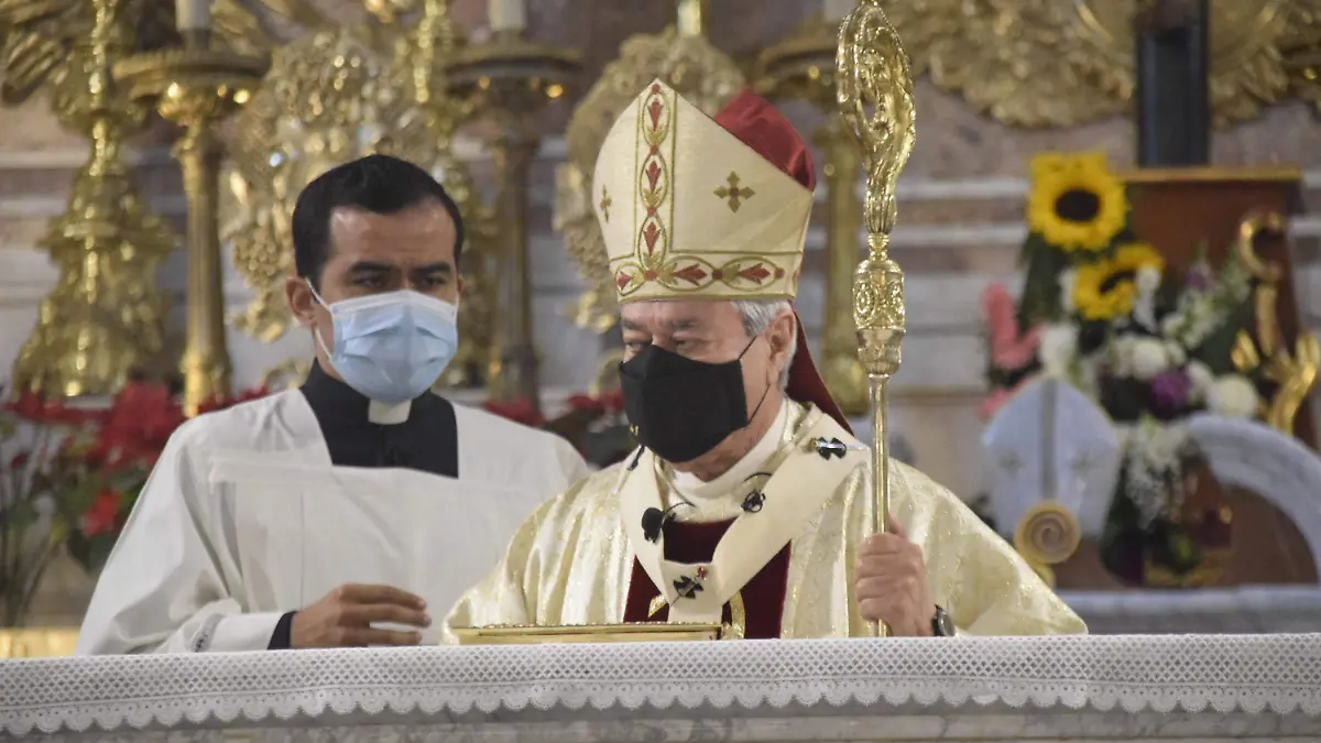 F CARMONA ARZOBISPO(SACERDOTES) (3)